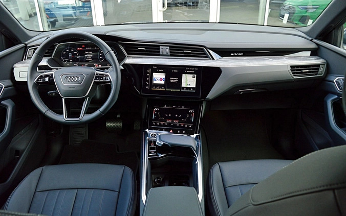 Audi e-tron cena 299900 przebieg: 8000, rok produkcji 2023 z Leśnica małe 781